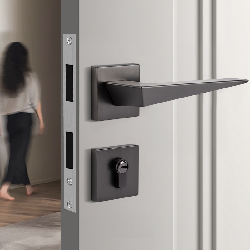 Что такое дверная фурнитура: виды и назначение